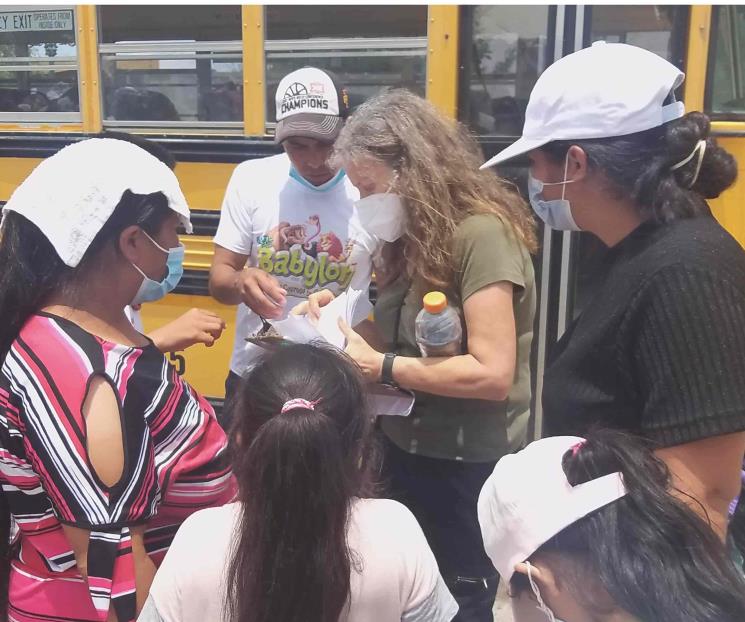 Trasladan a migrantes a nuevo albergue Trasladan a migrantes a nuevo albergue