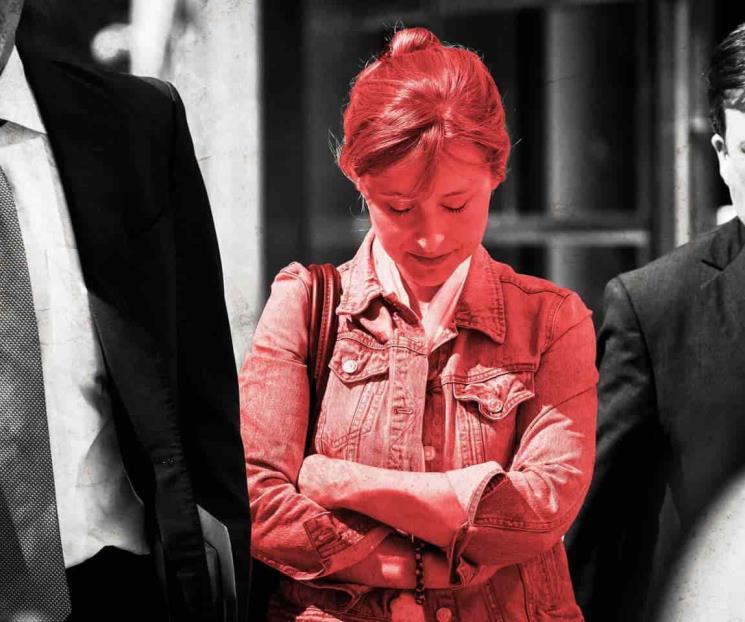 Allison Mack recibe solo 3 años de condena por el caso NXIVM Allison Mack recibe solo 3 años de condena por el caso NXIVM