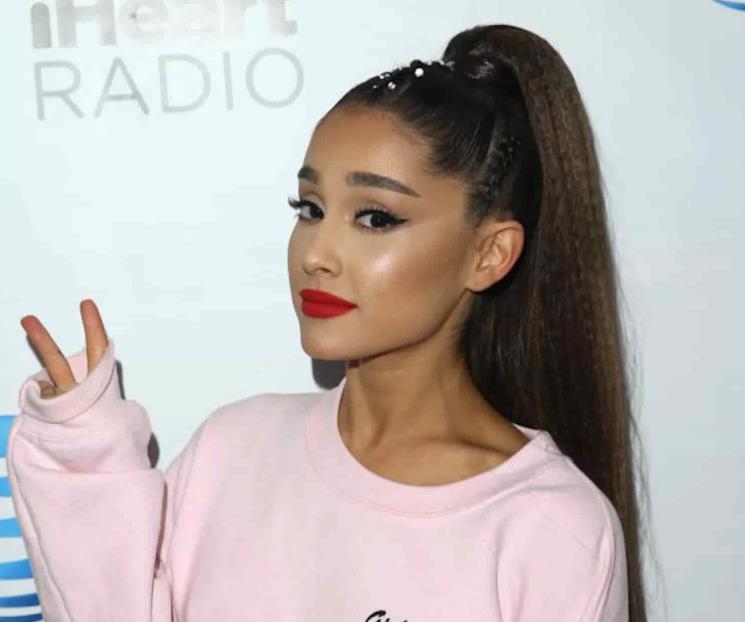 Ariana Grande regala a sus fans 1 mdd en terapia Ariana Grande regala a sus fans 1 mdd en terapia
