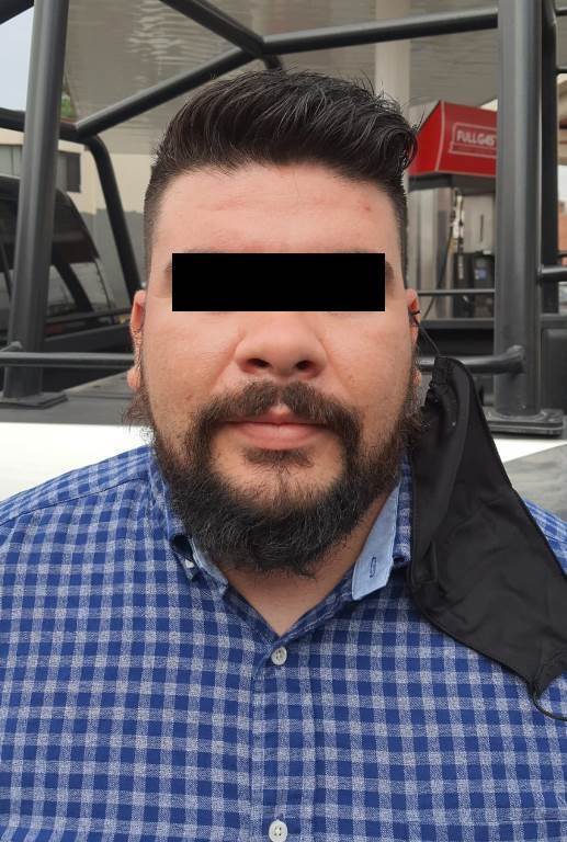 Viajaba a bordo de un vehículo con reportado como robado y utilizado en el robo de aparatos eléctricos de una casa habitación,