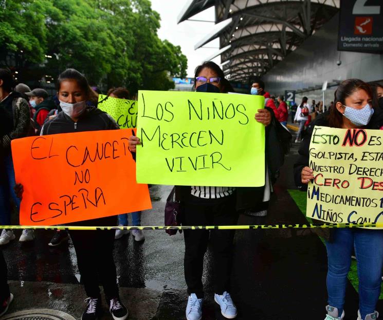 No somos golpistas, somos padres No somos golpistas, somos padres