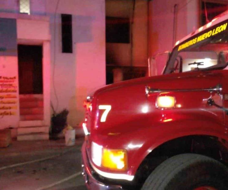 Agrede a esposa y prende vivienda Agrede a esposa y prende vivienda