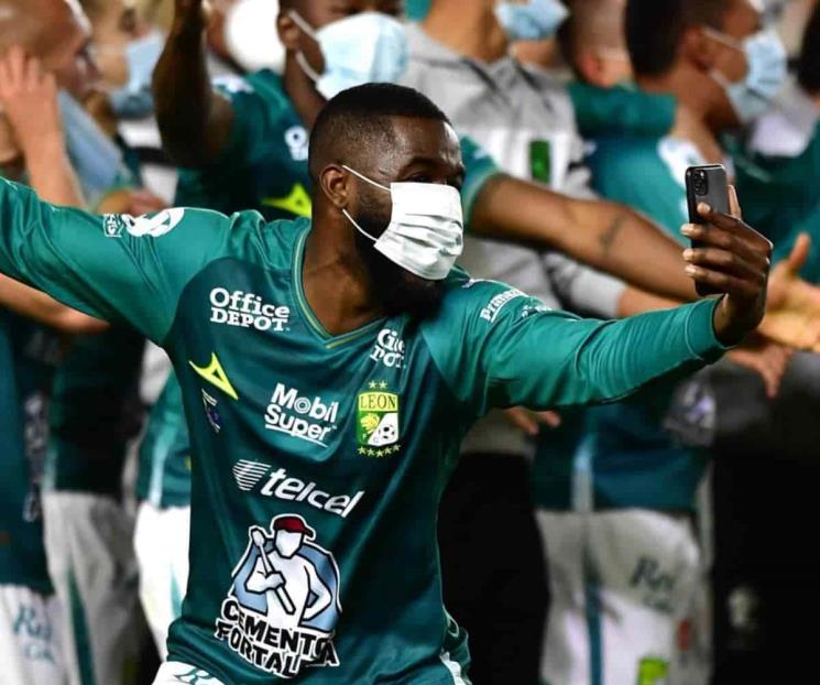 Se acerca Joel Campbell a Rayados Se acerca Joel Campbell a Rayados