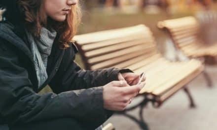 Facebook advertirá a usuarios por ver contenido extremista