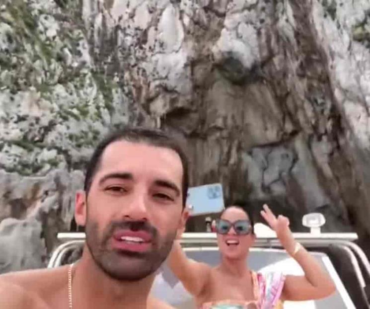 Toni Costa celebra estar con Adamari López y su hija Toni Costa celebra estar con Adamari López y su hija