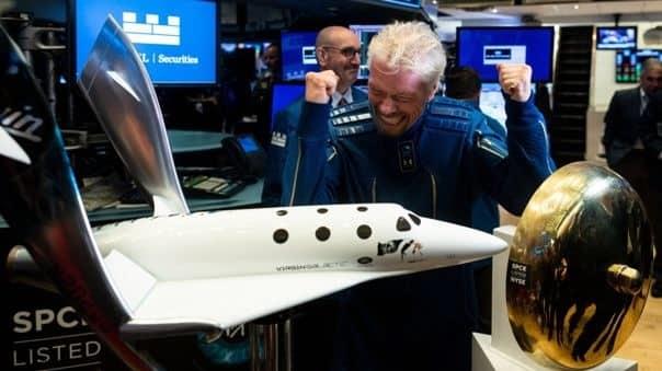 Virgin Galactic se adelanta a Jeff Bezos Virgin Galactic se adelanta a Jeff Bezos