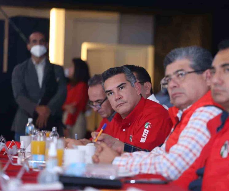 Rigoberta Menchú lamenta violencia y se solidariza con Alito Rigoberta Menchú lamenta violencia y se solidariza con Alito