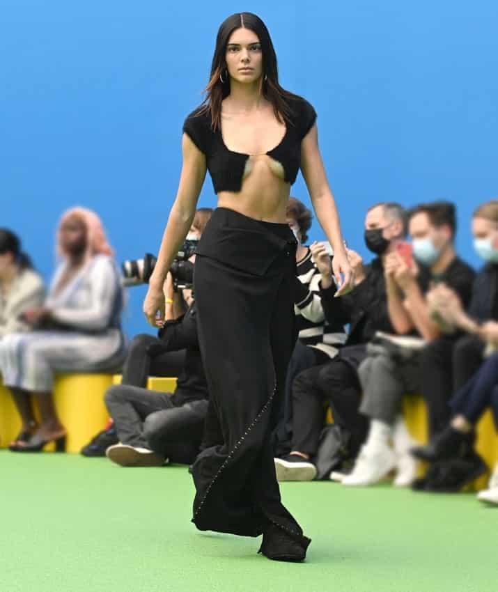 Kendall Jenner retorna a la pasarela Kendall Jenner retorna a la pasarela