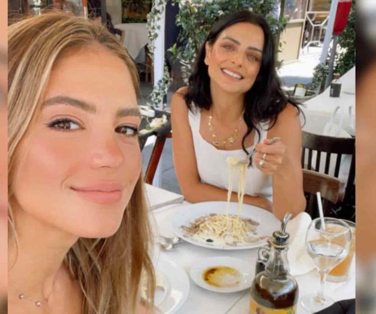 Sarah Kohan y Aislinn Derbez son amigas inseparables