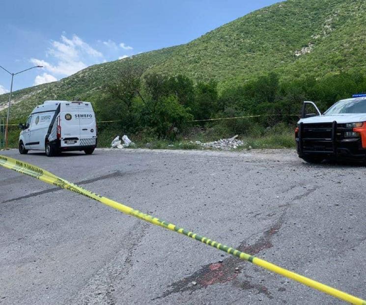 Hallan cadáver en faldas de cerro Hallan cadáver en faldas de cerro