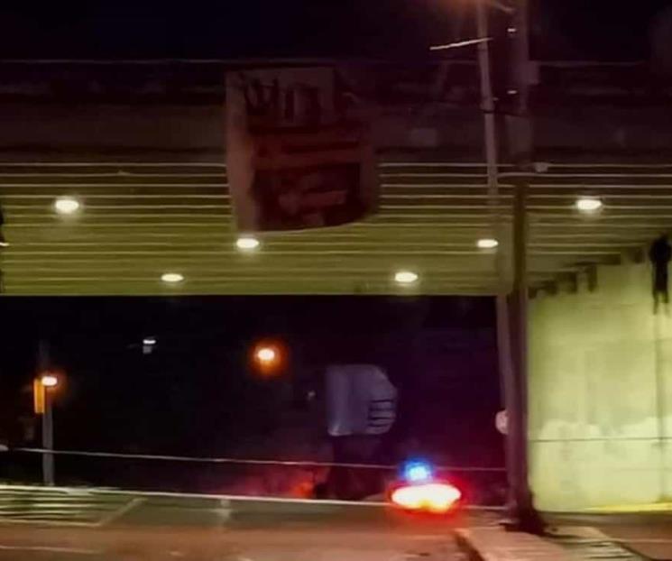 Hallan dos cuerpos colgados en puente de Zacatecas Hallan dos cuerpos colgados en puente de Zacatecas