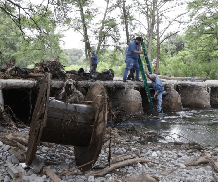 Retiran en Guadalupe 16 toneladas de cacharros en pluviales Retiran en Guadalupe 16 toneladas de cacharros en pluviales