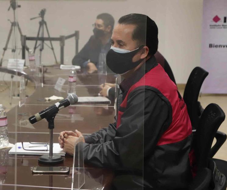 Tiene NL el 50 % del personal para atender consulta Tiene NL el 50 % del personal para atender consulta