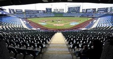 Caen los Sultanes ante Unión Laguna en extra innings Caen los Sultanes ante Unión Laguna en extra innings