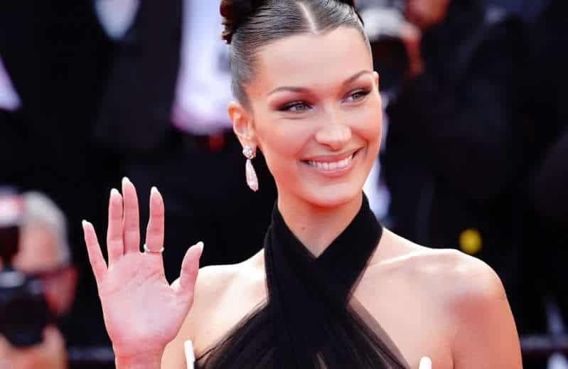 Bella Hadid confirma su nuevo noviazgo Bella Hadid confirma su nuevo noviazgo