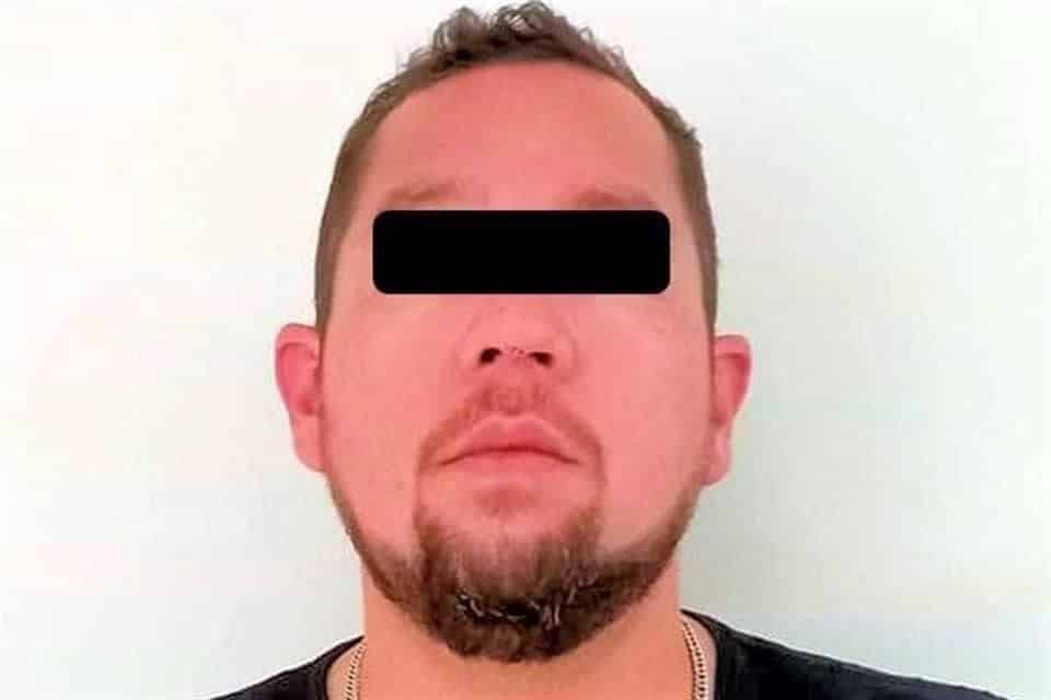 Lograron la detención de un hombre que amenazó a su esposa con un arma de fuego en el interior de una vivienda