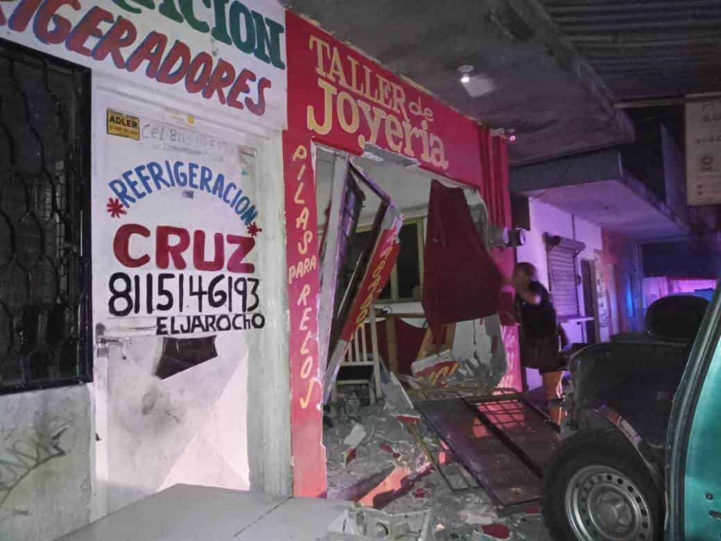 Detuvieron al conductor de una camioneta por la posesión de 200 gramos de un químico con características del cristal