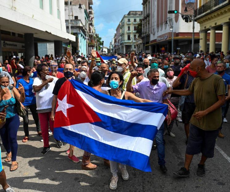 Estallan en Cuba contra régimen de Díaz-Canel Estallan en Cuba contra régimen de Díaz-Canel