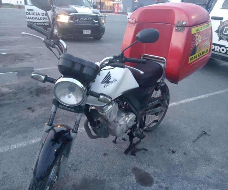 Detienen a pareja por robo Detienen a pareja por robo