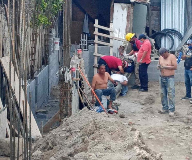 Lesiona derrumbe a dos trabajadores Lesiona derrumbe a dos trabajadores