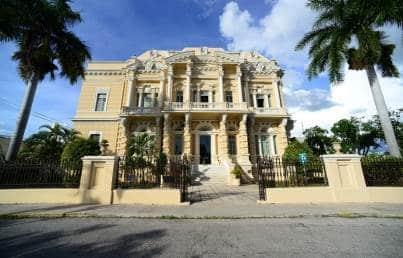 Ofrecen a regios invertir en la Península de Yucatán