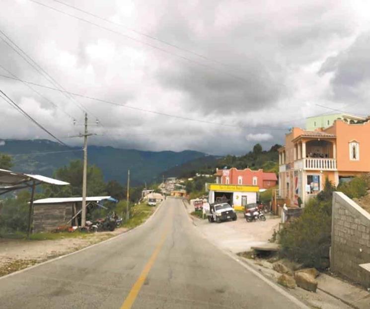 La gente se muere, dicen tzotziles ante llamado a vacuna La gente se muere, dicen tzotziles ante llamado a vacuna