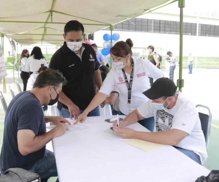 Siguen reactivando economía con Feria del Trabajo