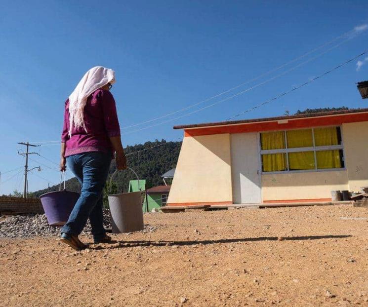 Celebra reconexión de San Pedro y San Pablo al manantial