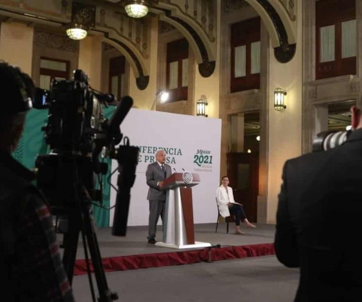 Sostiene AMLO encuentro con gobernadores de Morena Sostiene AMLO encuentro con gobernadores de Morena