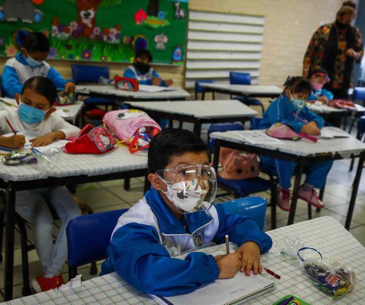 AMLO anuncia regreso a clases presenciales en agosto AMLO anuncia regreso a clases presenciales en agosto