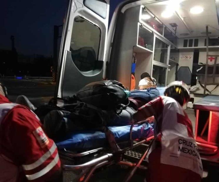 Motociclista queda lesionado al derrapar en Morones Prieto Motociclista queda lesionado al derrapar en Morones Prieto