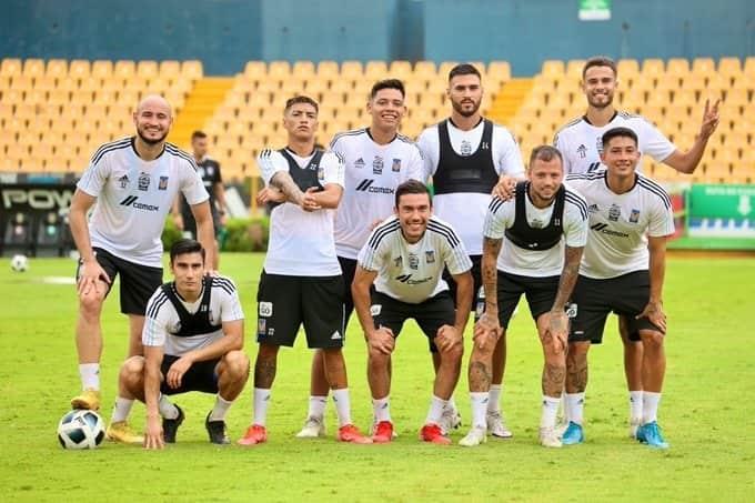 Regresan felinos a entrenamientos Regresan felinos a entrenamientos