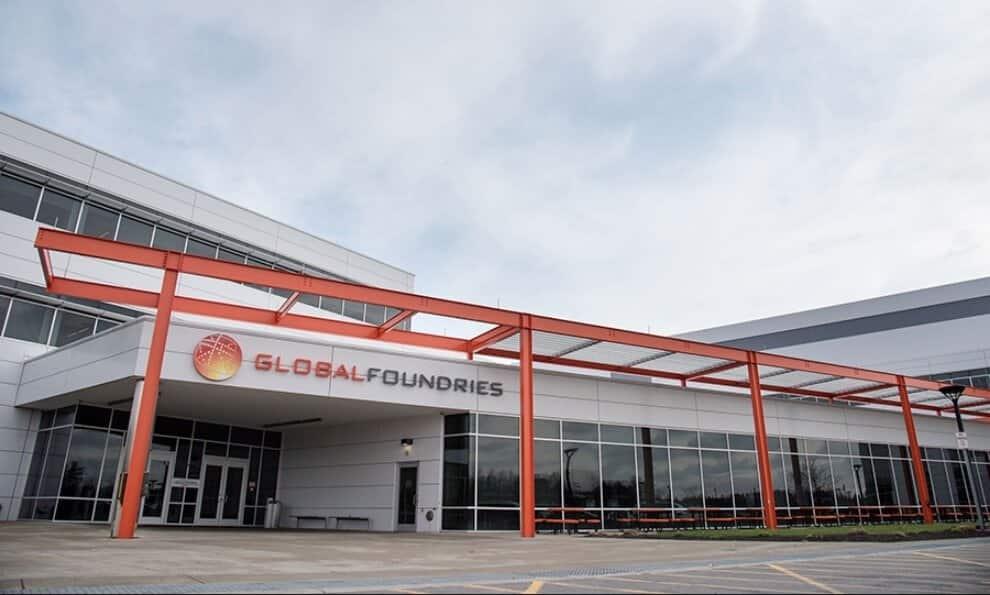 Intel negocia compra de GlobalFoundries por 30.000 millones Intel negocia compra de GlobalFoundries por 30.000 millones