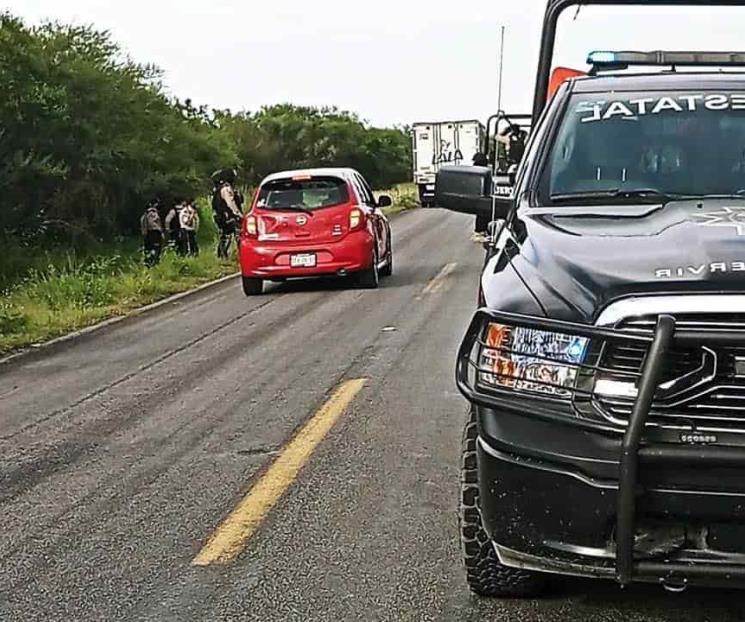 Rescatan a ilegales Rescatan a ilegales