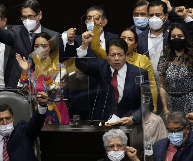 Tiene Morena apoyo en nueve diputados del PRI