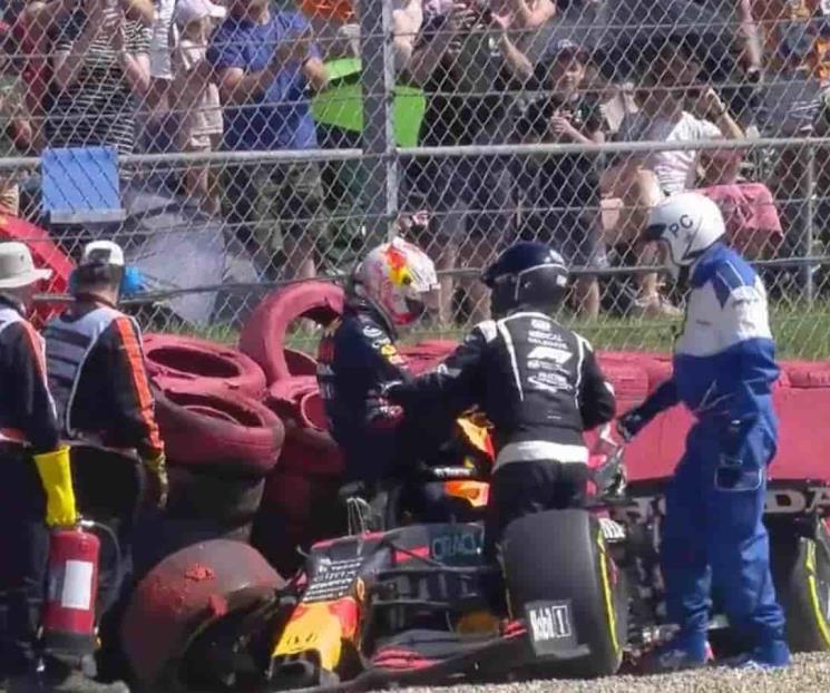 Se molesta Verstappen con festejo de Hamilton Se molesta Verstappen con festejo de Hamilton