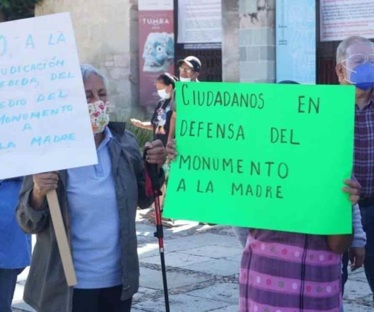 En Oaxaca se organizan para defender el Monumento a La Madre En Oaxaca se organizan para defender el Monumento a La Madre
