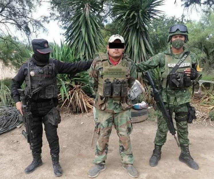 Detienen a 5 con todo un arsenal en General Terán