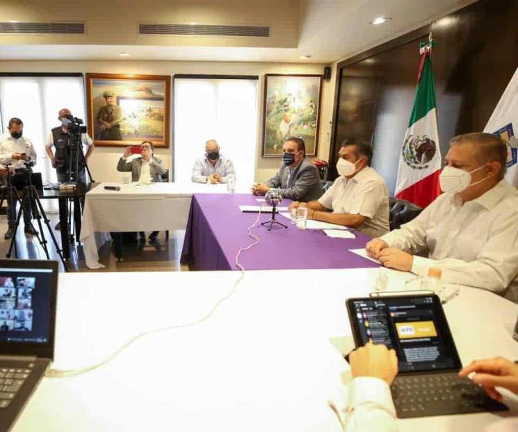 Se disparan contagios, prevén saturación hospitalaria Se disparan contagios, prevén saturación hospitalaria