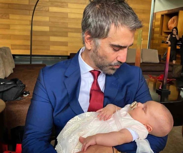 Alejandro Fernández habla de su papel como abuelo Alejandro Fernández habla de su papel como abuelo
