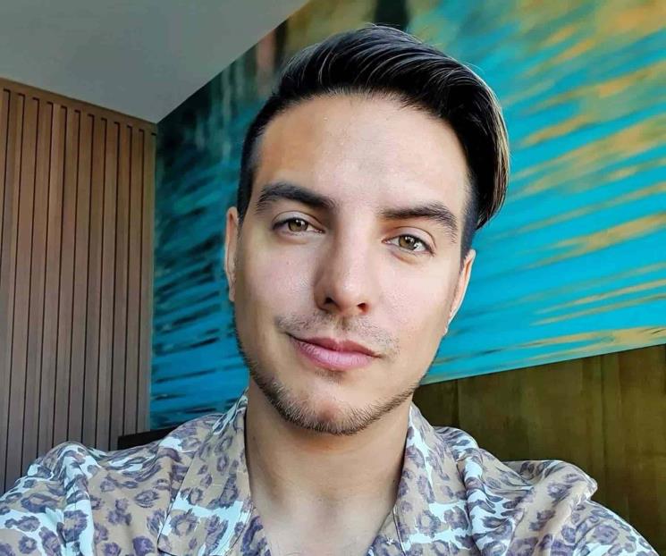 Vadhir Derbez cuenta cómo le pusieron el cuerno en su cara