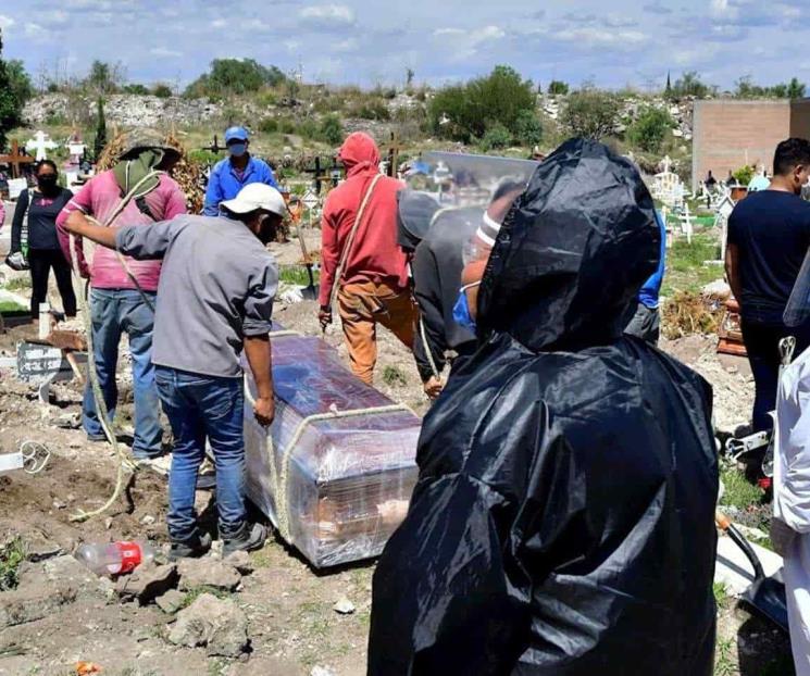 México suma 237 mil 207 muertes por Covid México suma 237 mil 207 muertes por Covid