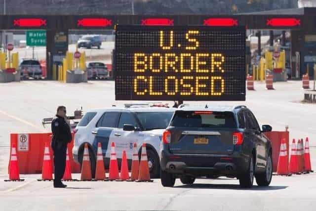 Extiende EU restricciones en sus fronteras terrestres Extiende EU restricciones en sus fronteras terrestres