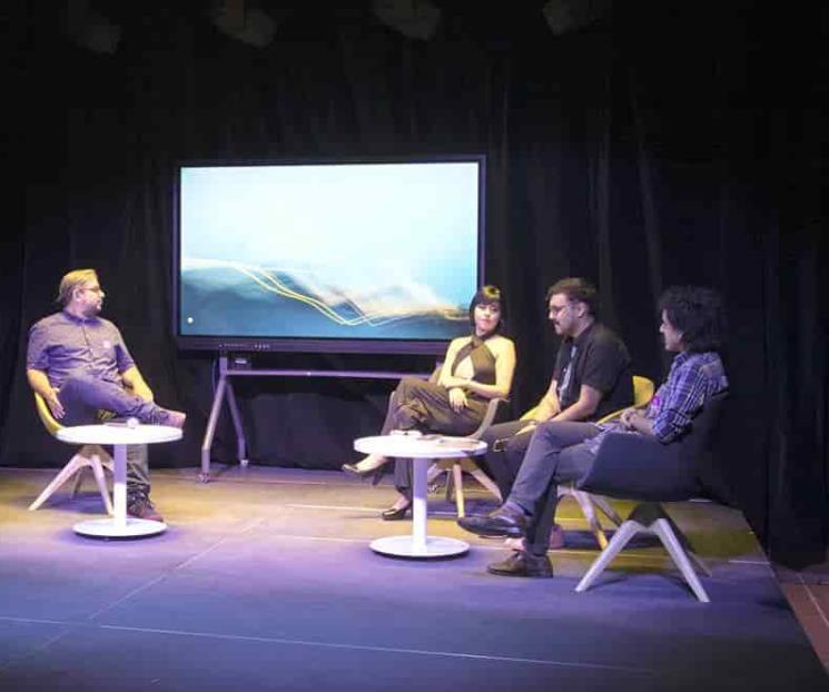 Comparten becarios sus procesos creativos Comparten becarios sus procesos creativos