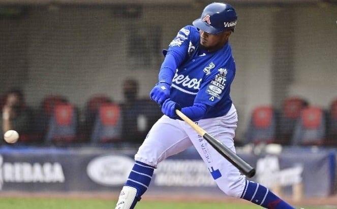 Y barrieron a Sultanes Y barrieron a Sultanes