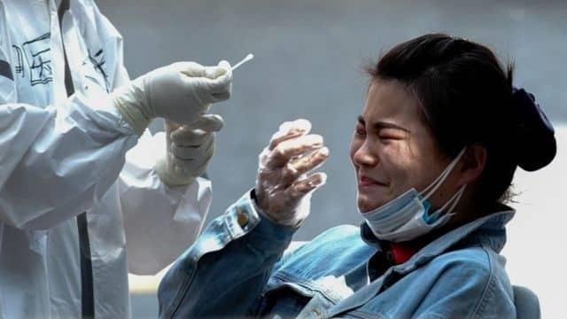 Insiste OMS a China permitir investigar origen de Covid-19