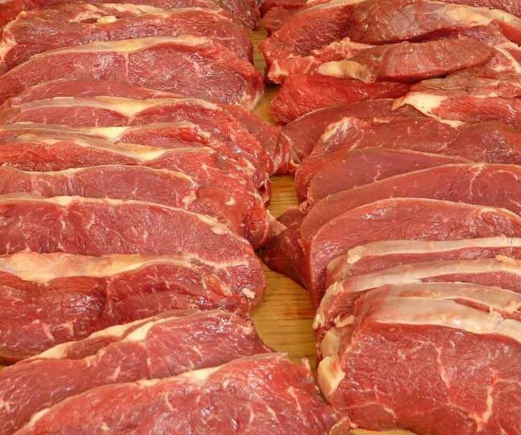 Reportan aumento de precios en cárnicos y leche