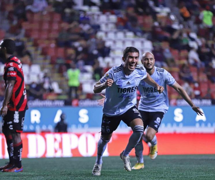 Arrancan rugiendo Arrancan rugiendo