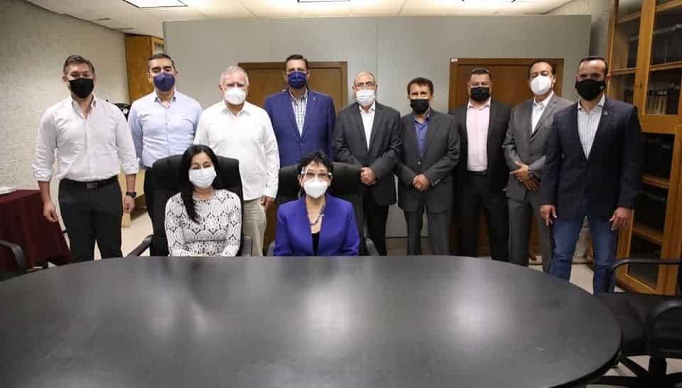 Avalan secciones 21 y 50 la nueva Ley de Educación de NL Avalan secciones 21 y 50 la nueva Ley de Educación de NL