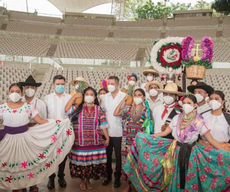 Tejate y tepache, bebidas ancestrales en la Guelaguetza Tejate y tepache, bebidas ancestrales en la Guelaguetza